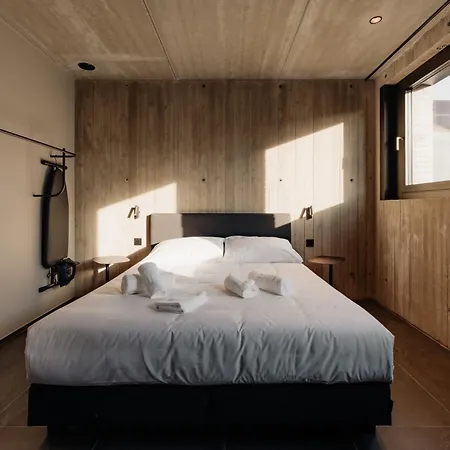 Hotel Coliving - Bord De Meuse - L'échappée Mosane Oupeye