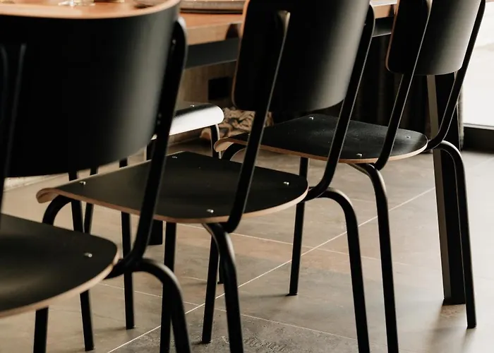 Hotel Coliving - Bord De Meuse - L'echappee Mosane