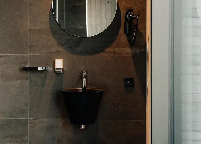 Hotel Coliving - Bord De Meuse - L'échappée Mosane Oupeye