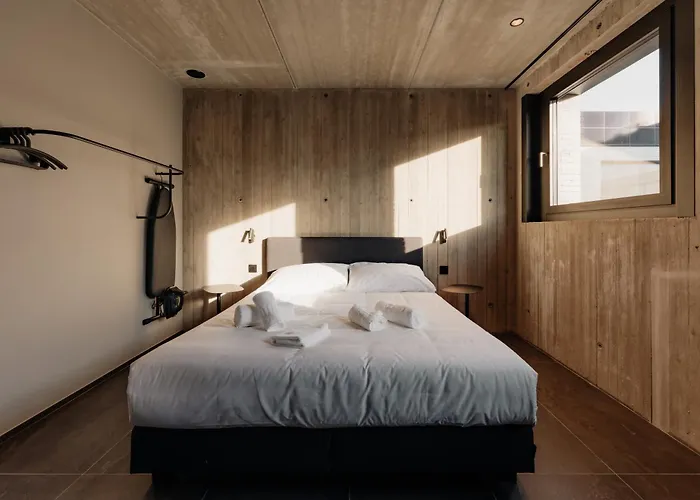 Hotel Coliving - Bord De Meuse - L'echappee Mosane Oupeye