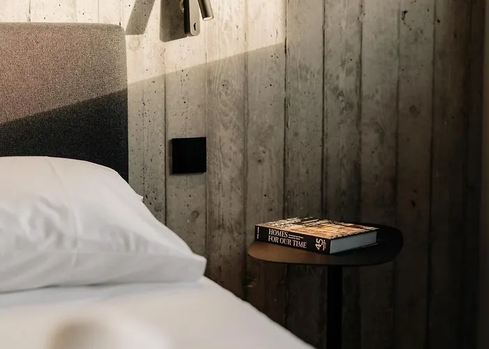 Hotel Coliving - Bord De Meuse - L'echappee Mosane